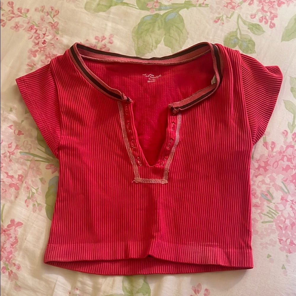 Urban Outfitters Pink cropped Ribbed Top